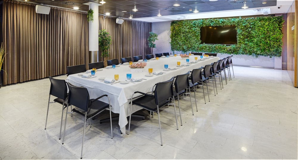 Sercotel Caspe (ex. Ayre Hotel Caspe) 63/65