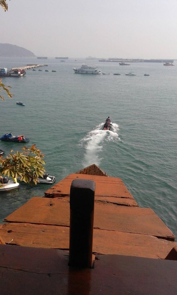 Rimtalay Resort Koh-Sichang 35/70