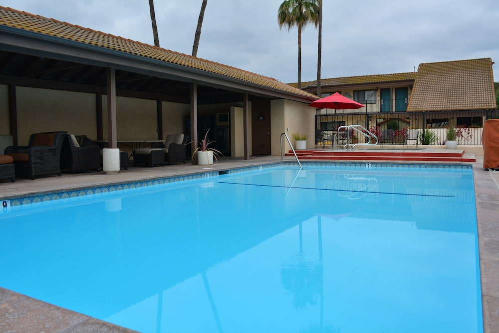 Casa Ojai Inn 35/60