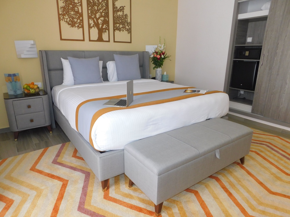 COMFORT, DOUBLE BED