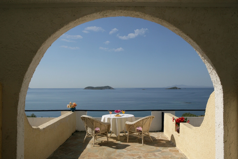 Andros Holiday Hotel 10/68