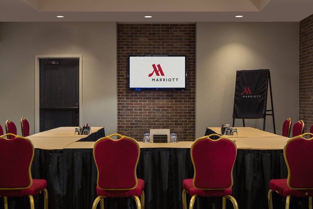 Marriott Inner Harbor 54/56