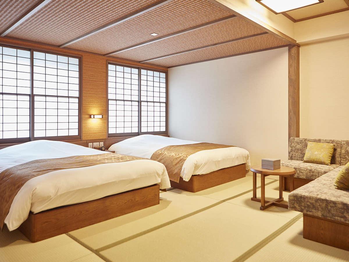 Universal, Twin Beds
