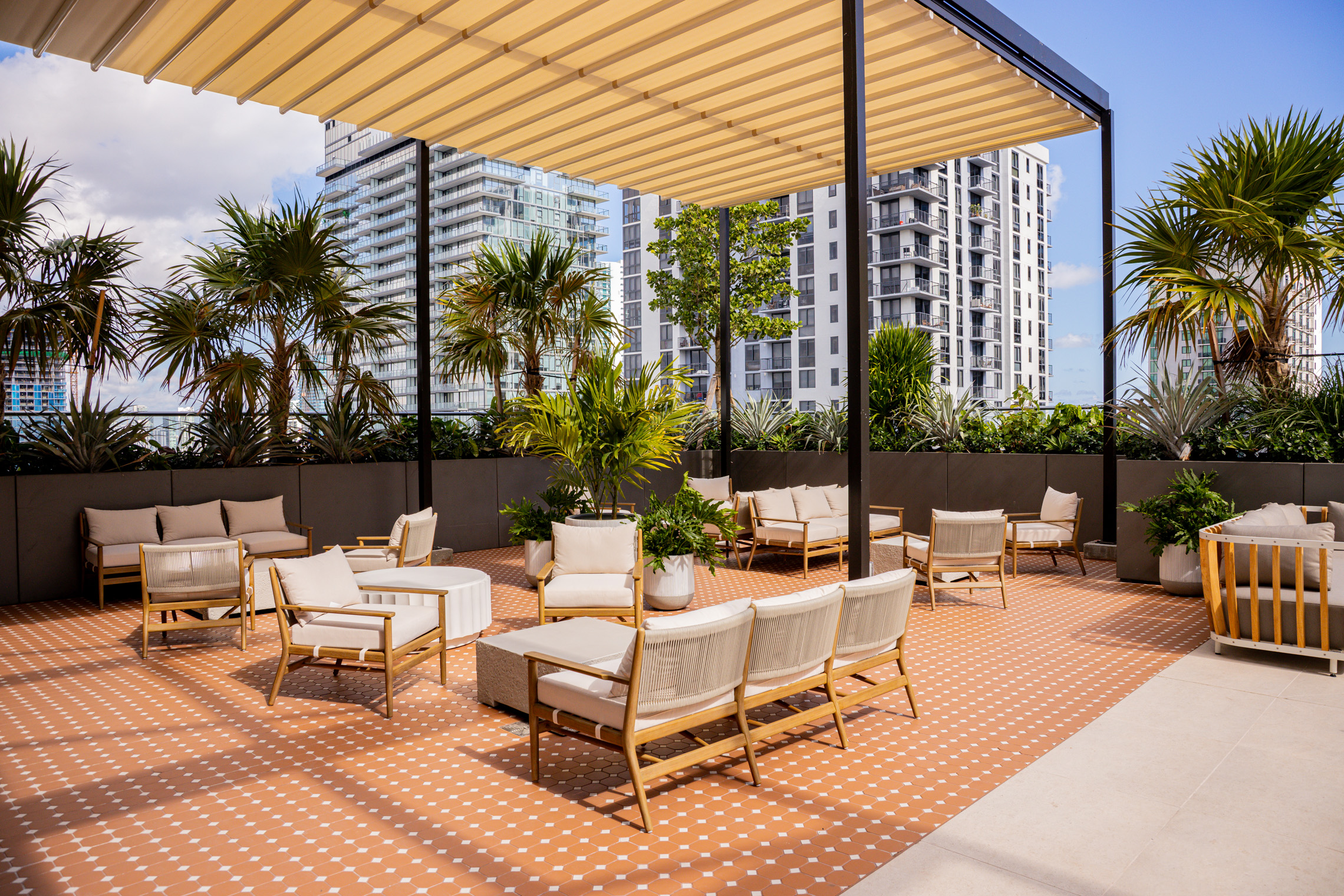 The Crosby Miami Worldcenter 15/15