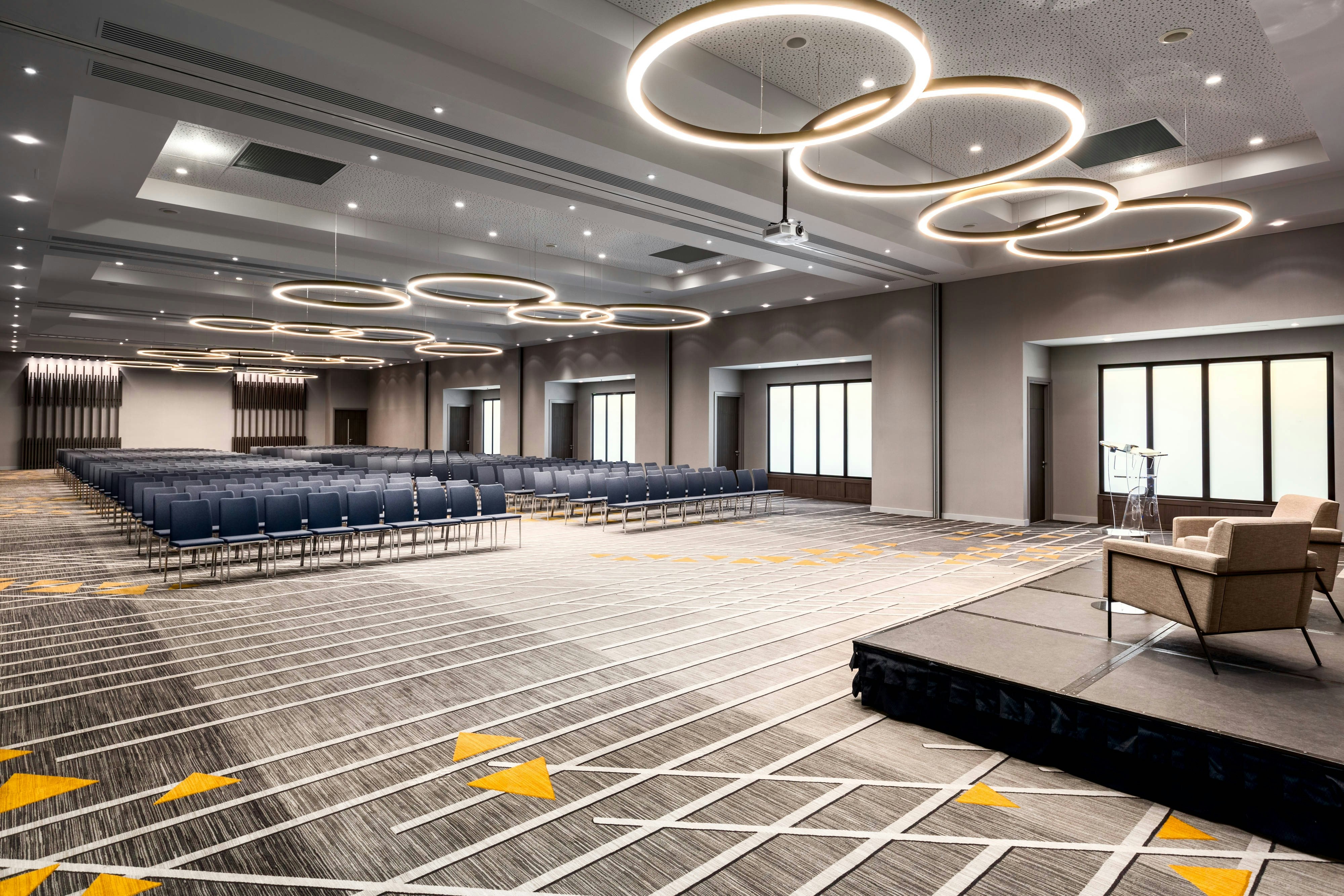 Marriott Paris Charles de Gaulle Airport Hotel 61/62