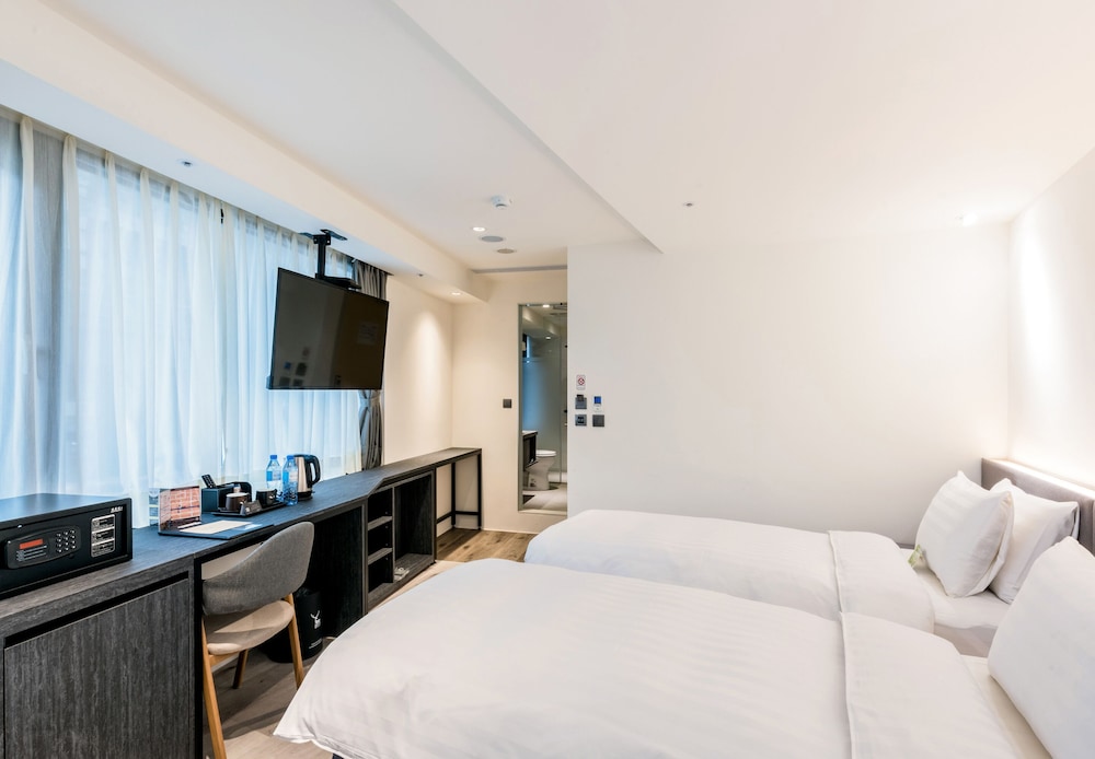 Rf Hotel 20/74