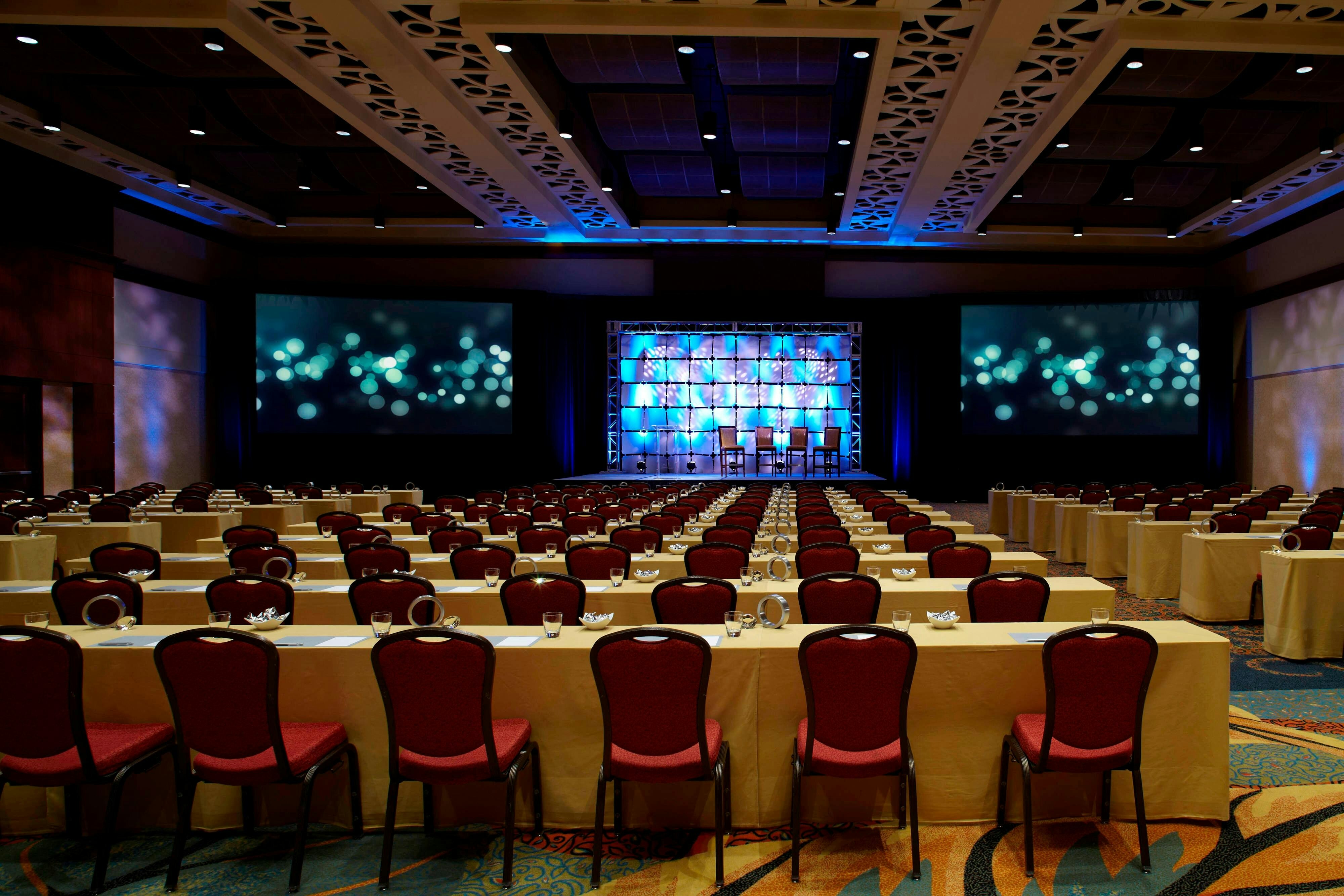Renaissance Montgomery Hotel Spa At the Convention Center 49/54