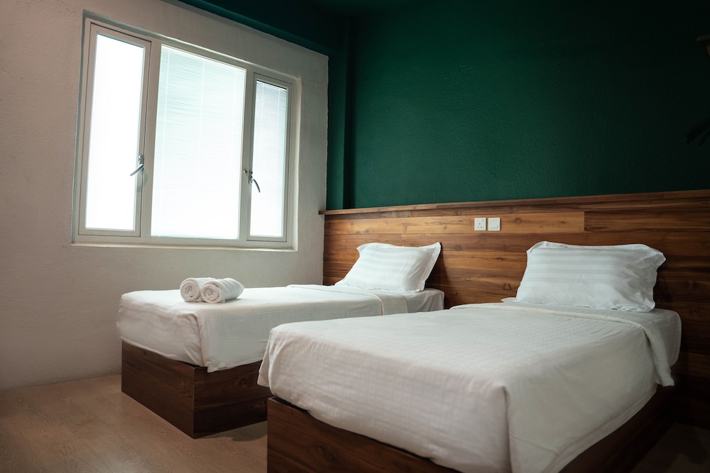 Room V @ Jalan Sultanah 21/36