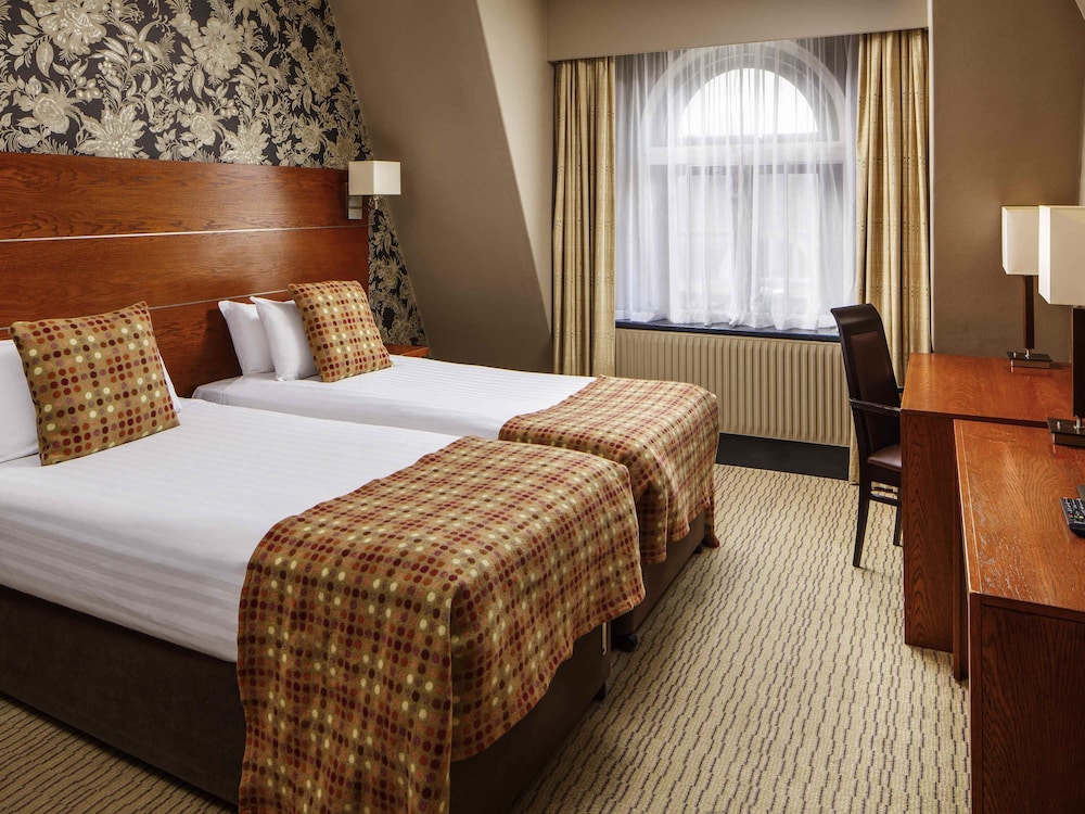 Mercure Tunbridge Wells 28/75