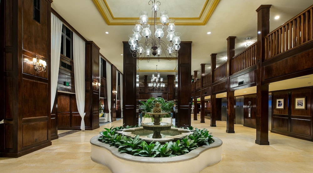 The Shores Resort Spa 47/69