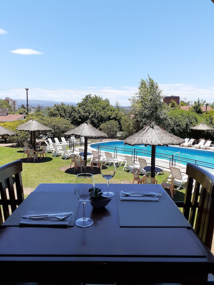 Pinares Del Cerro Hotel 41/63