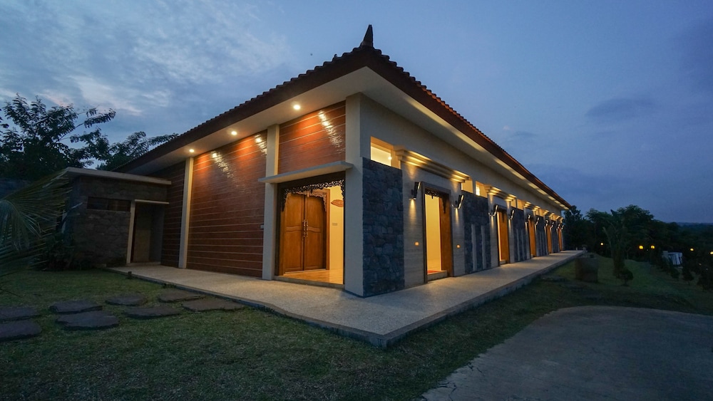 Shanaya Resort Malang 3/50