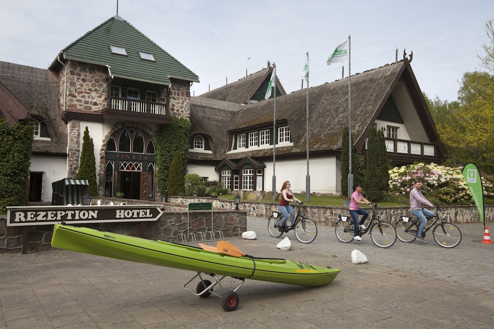 HOTEL FORSTHAUS DAMEROW 16/24