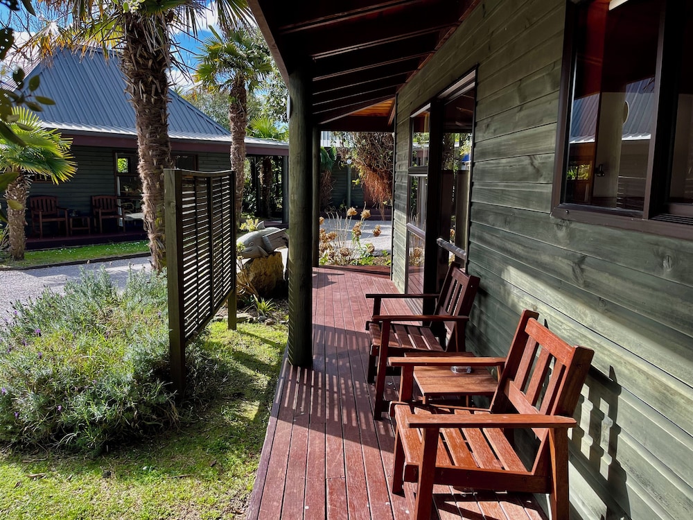Pacific Harbour Villas(FORMERLY Pacific Harbour Lodge) 49/66