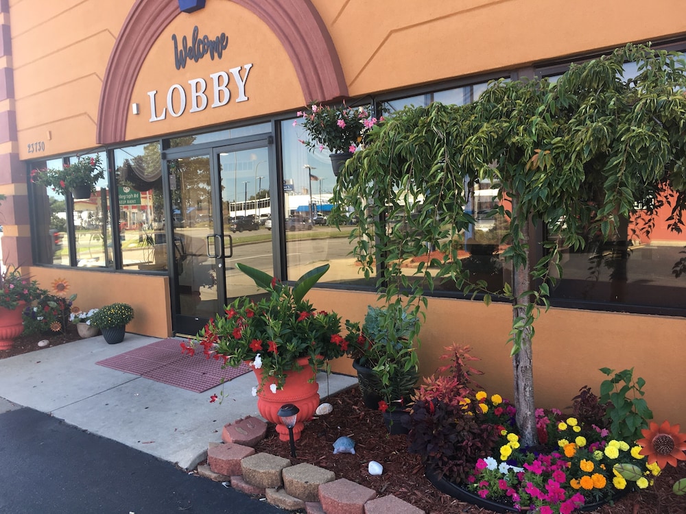 A Victory Inn - West Dearborn 3/22