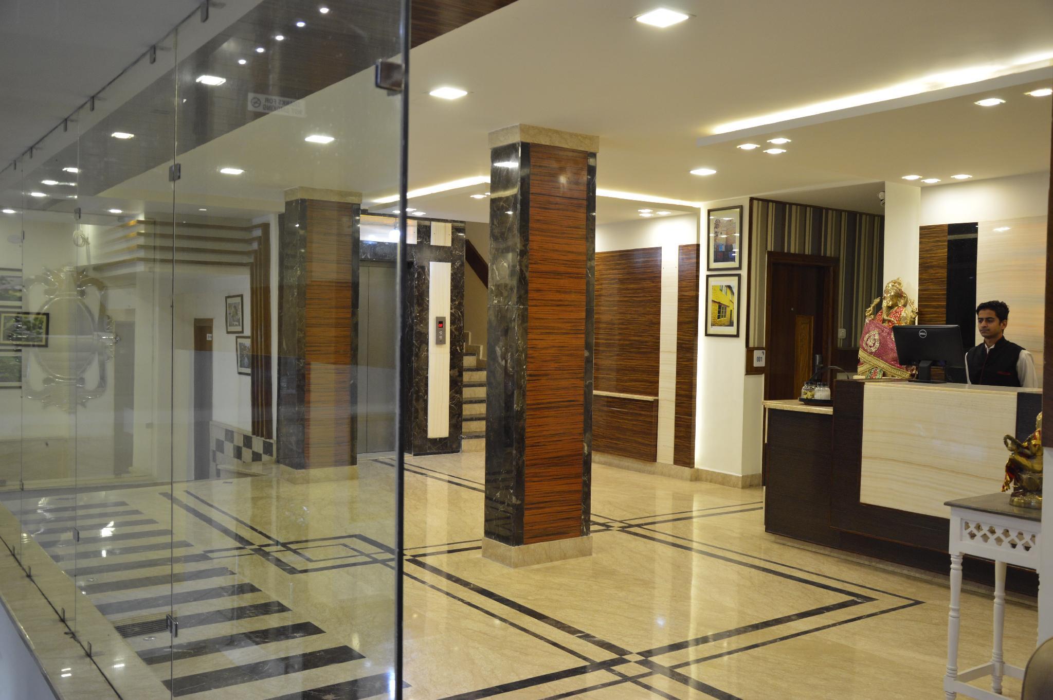 Hotel Mayur 6/20