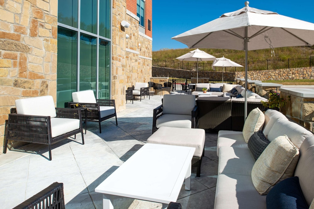 Hyatt Place Dallas/Rockwall 25/49
