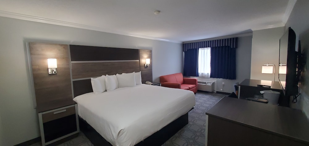 Ambassador Inn Suites 30/43