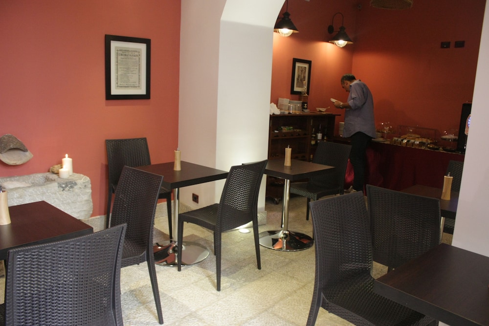 restaurant-cafeteria