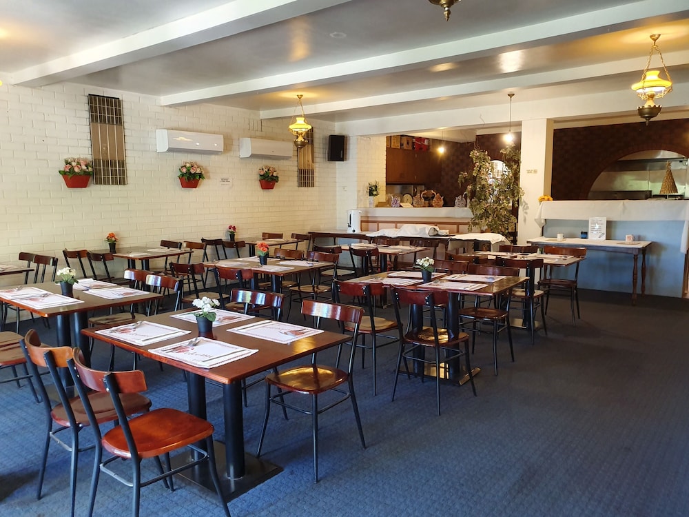Econo Lodge Rivervale 38/60