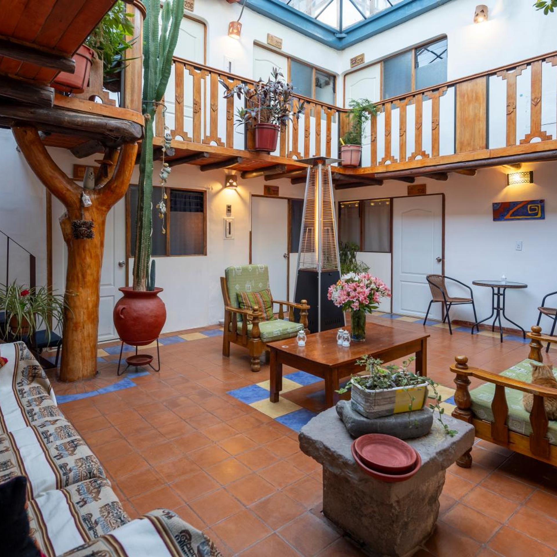 Hostal Teatro Inka 34/50