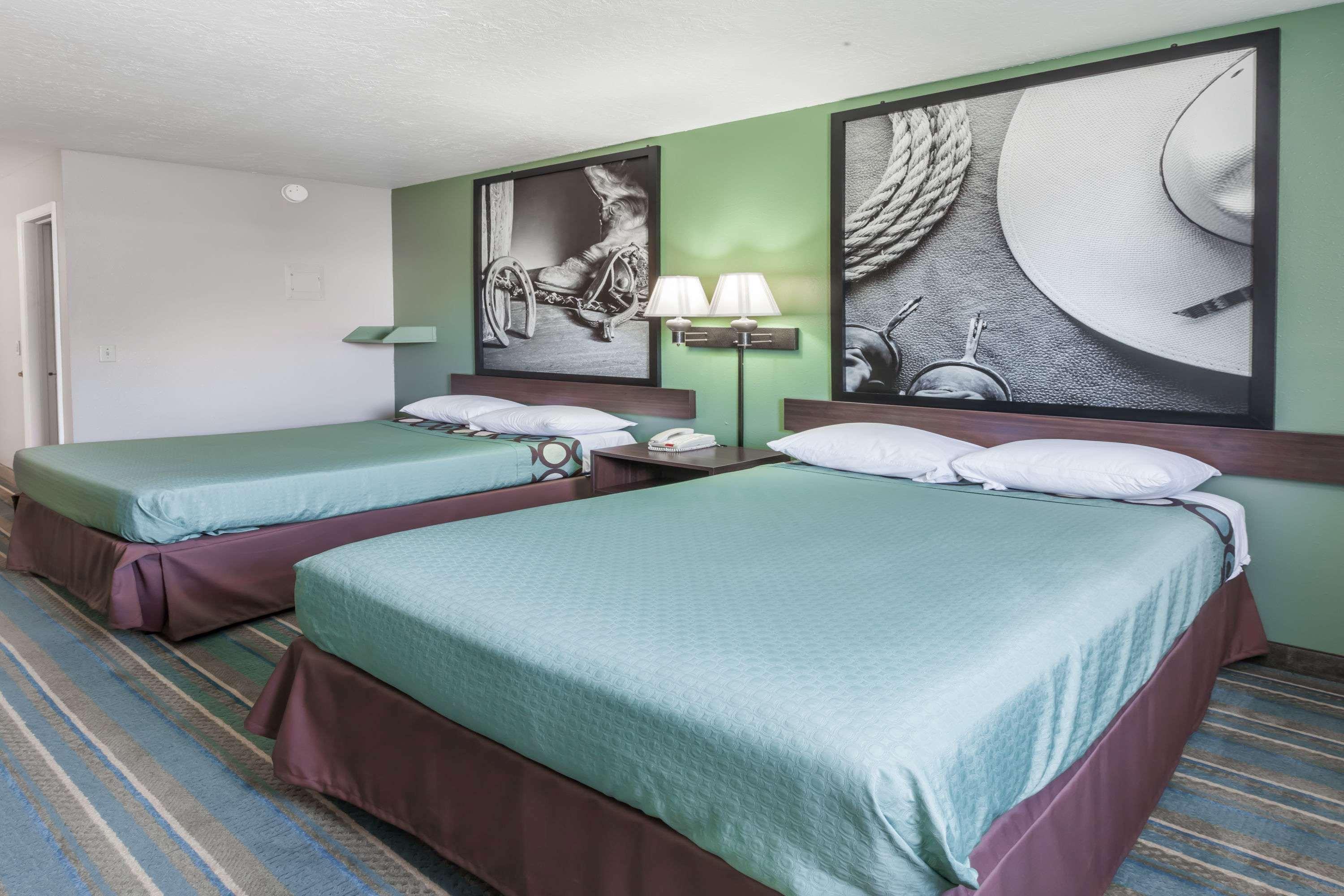 Super 8 By Wyndham Chickasha 17/28