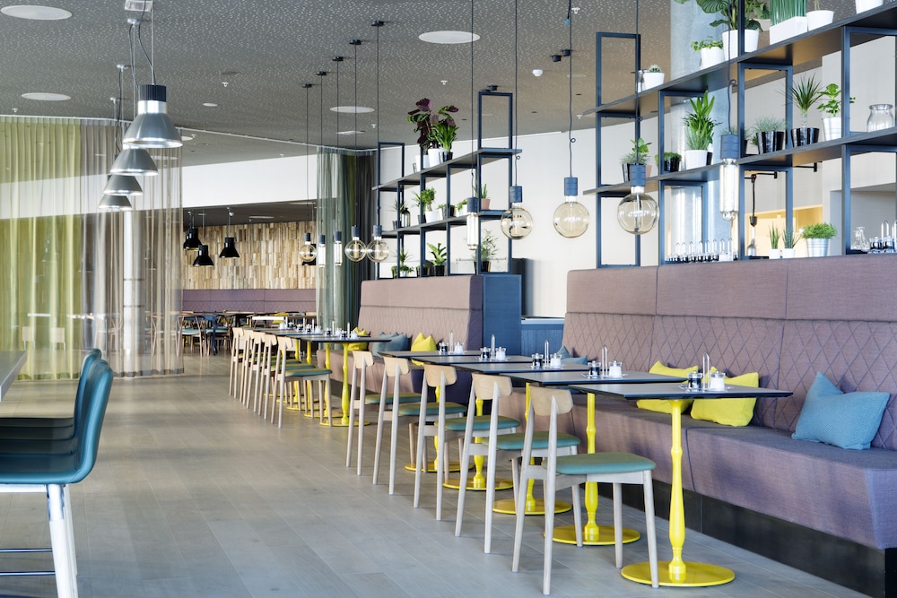 restaurant-cafeteria