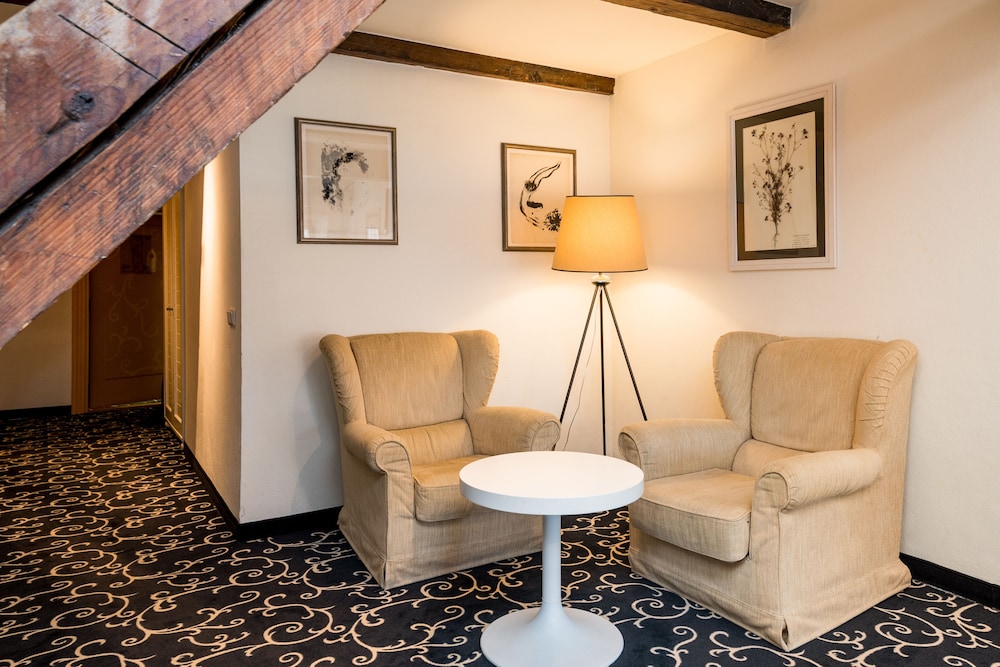 Meriton Old Town Garden Hotel 25/49