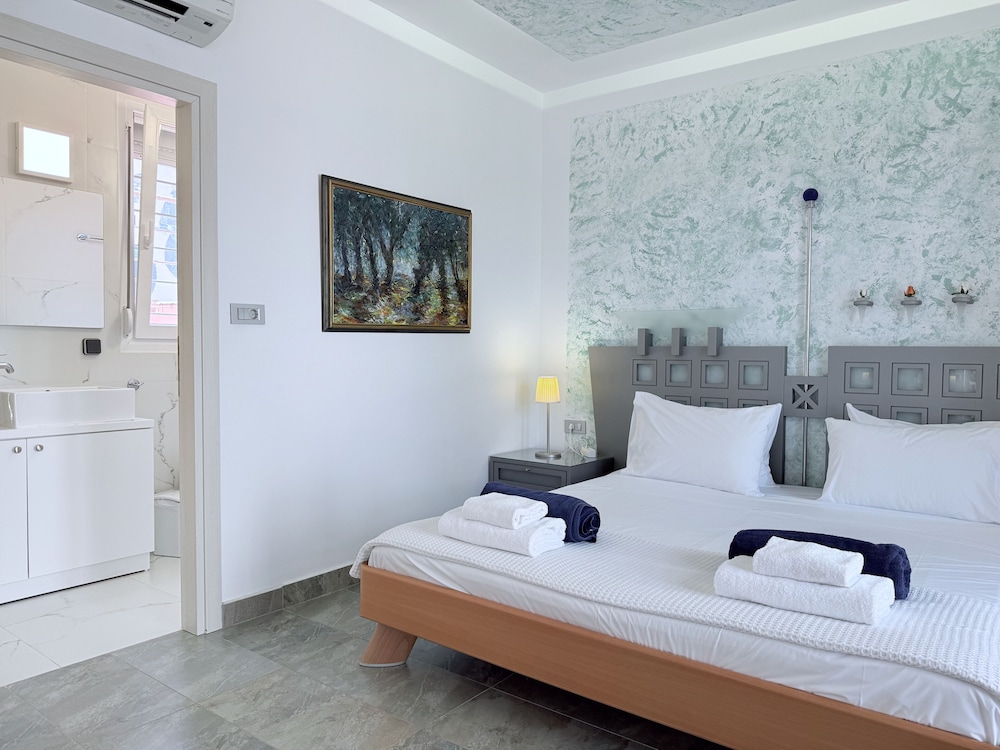 GRANDE DAME VILLA - RHODES 13/50
