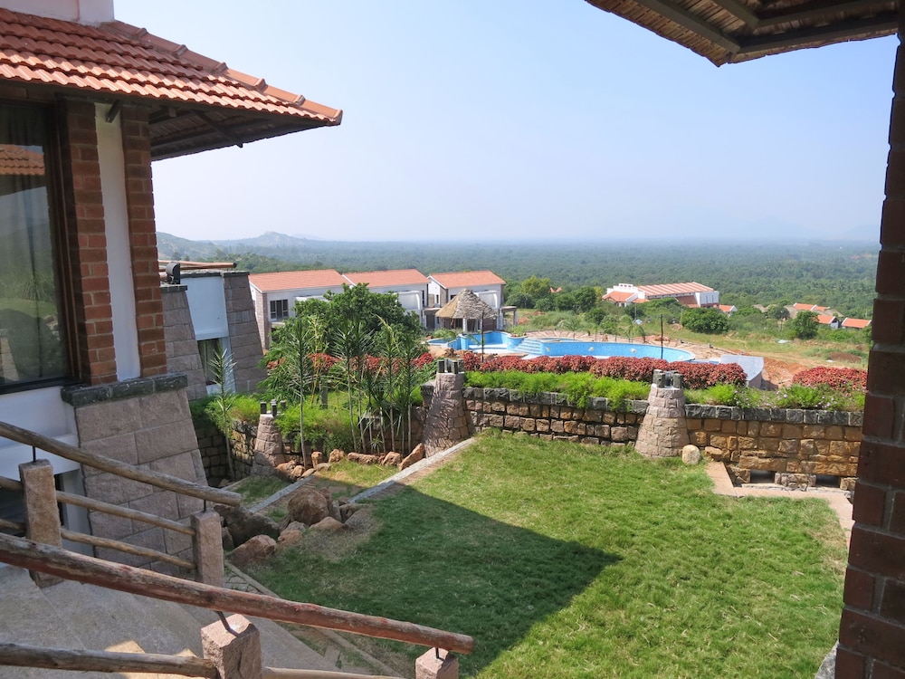 KADAMBAVANAM ETHNIC RESORT 32/42