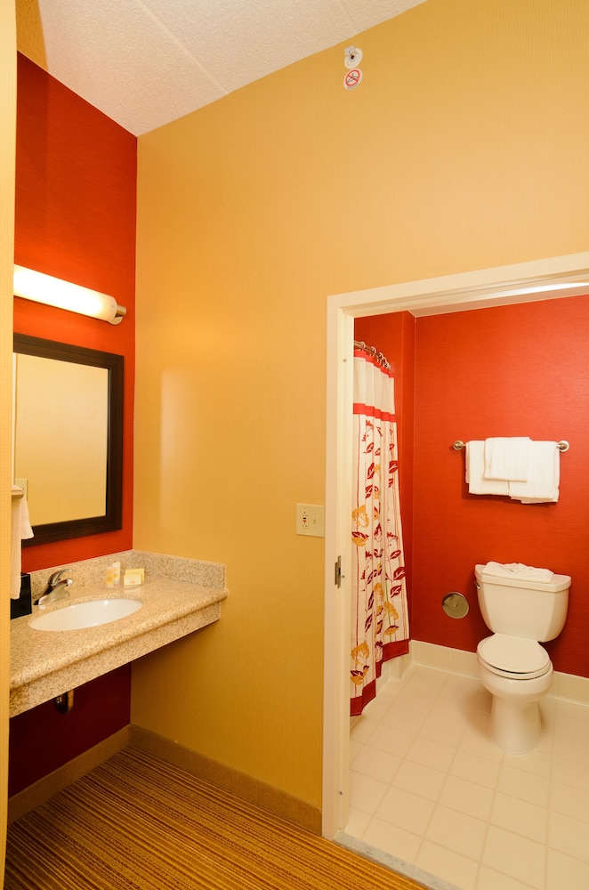 Courtyard By Marriott Frederick 14/34
