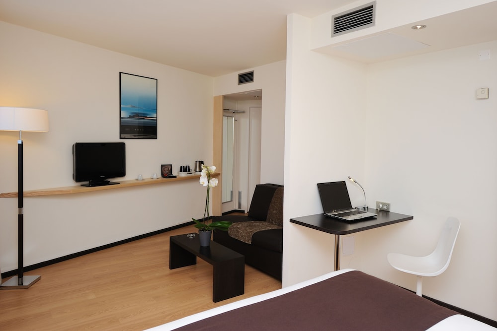 Mercure Ajaccio Centre 45/76