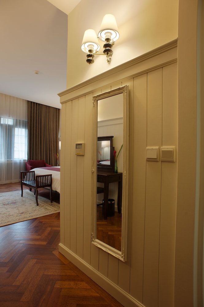 The Chambers Hotel 23/29