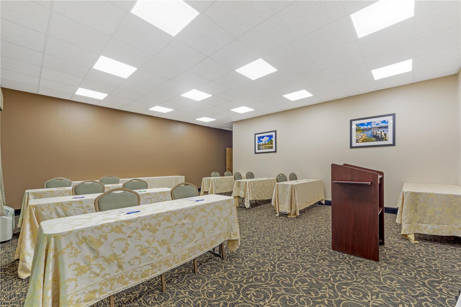 Wingate by Wyndham North East 29/29