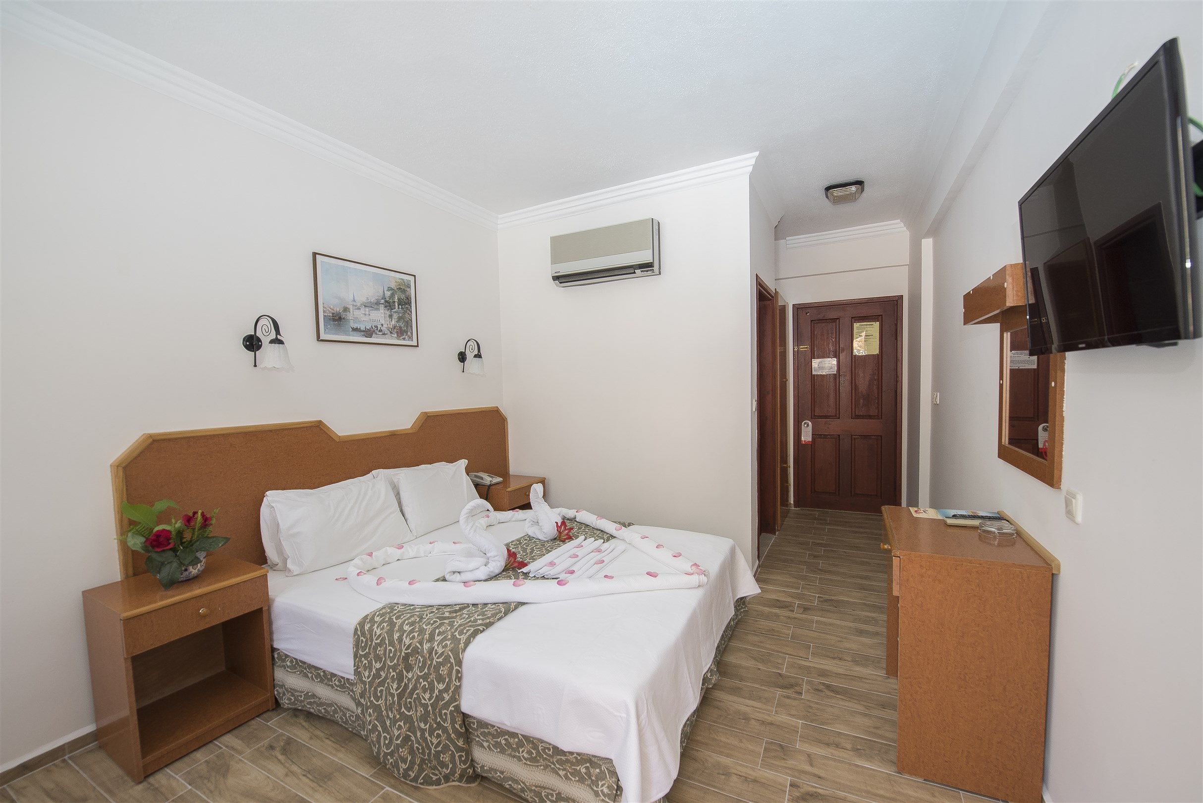 Standard, Double Bed