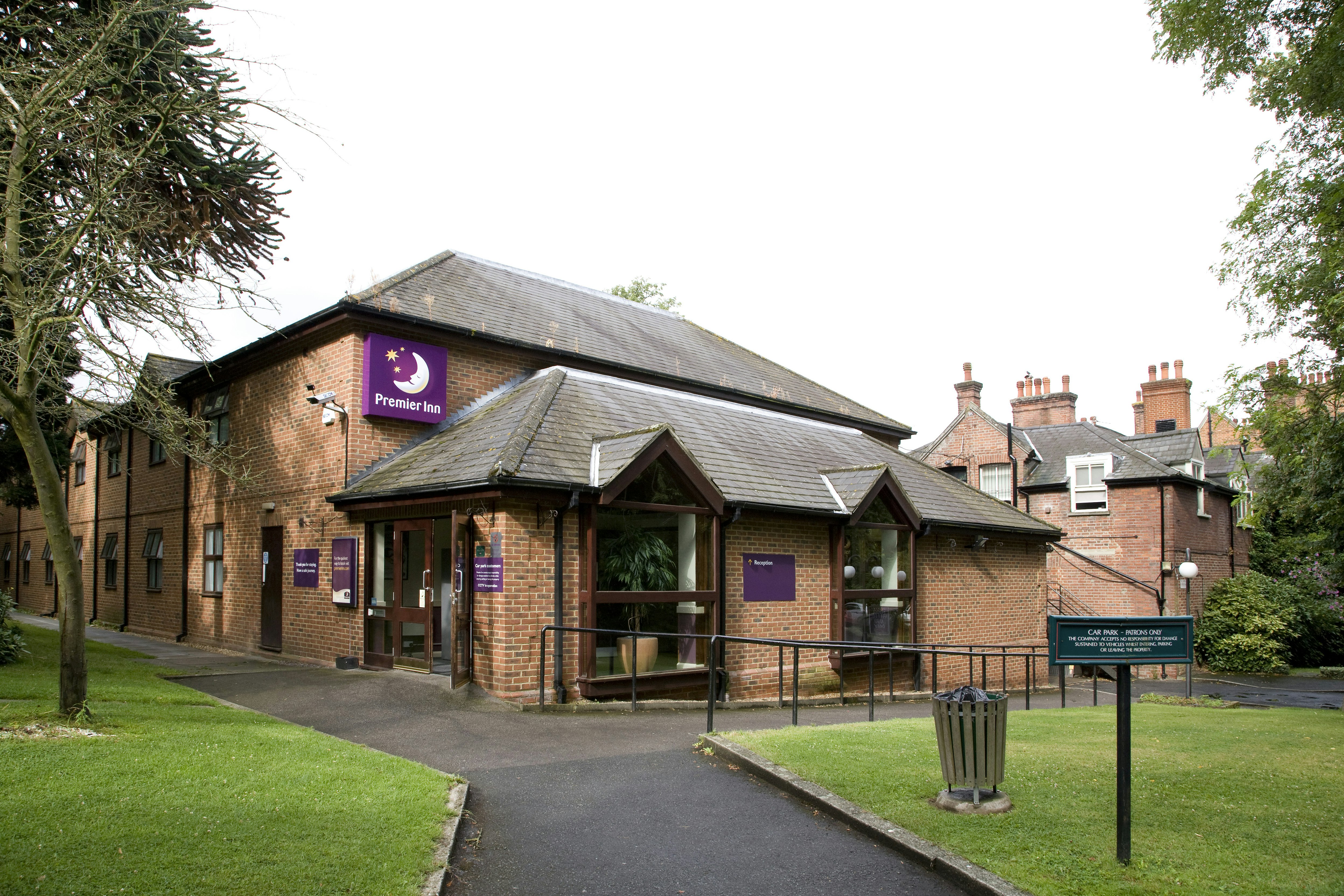 Premier Inn London Croydon South (A212) in LONDON