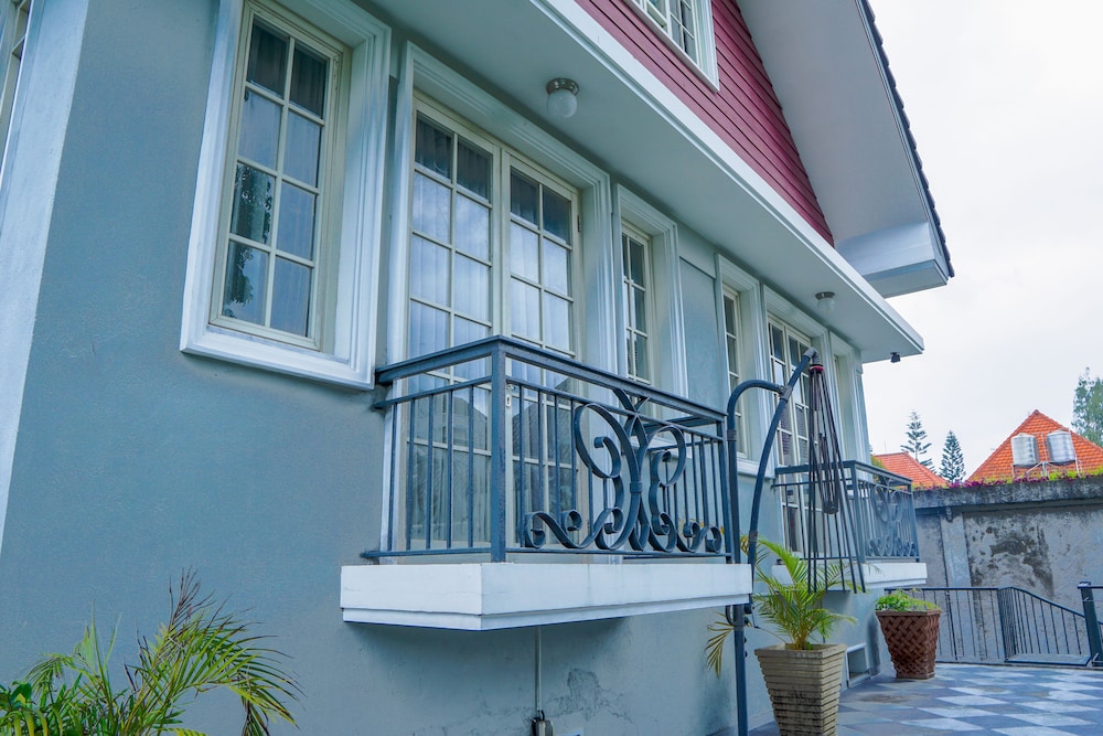 Boutique B21 Malang, Azana Hotels Collection 6/65