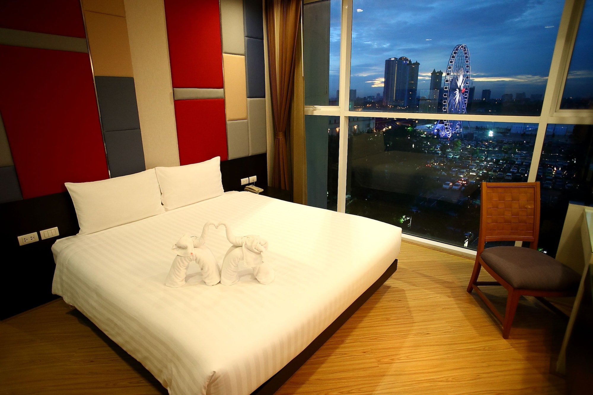 جناح جونيور بسرير كينج بإطلالة على النهر، The Sunreno Hotel Bangkok 8/10