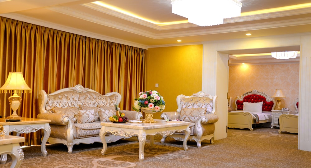 The Grand Kandyan Hotel 42/70