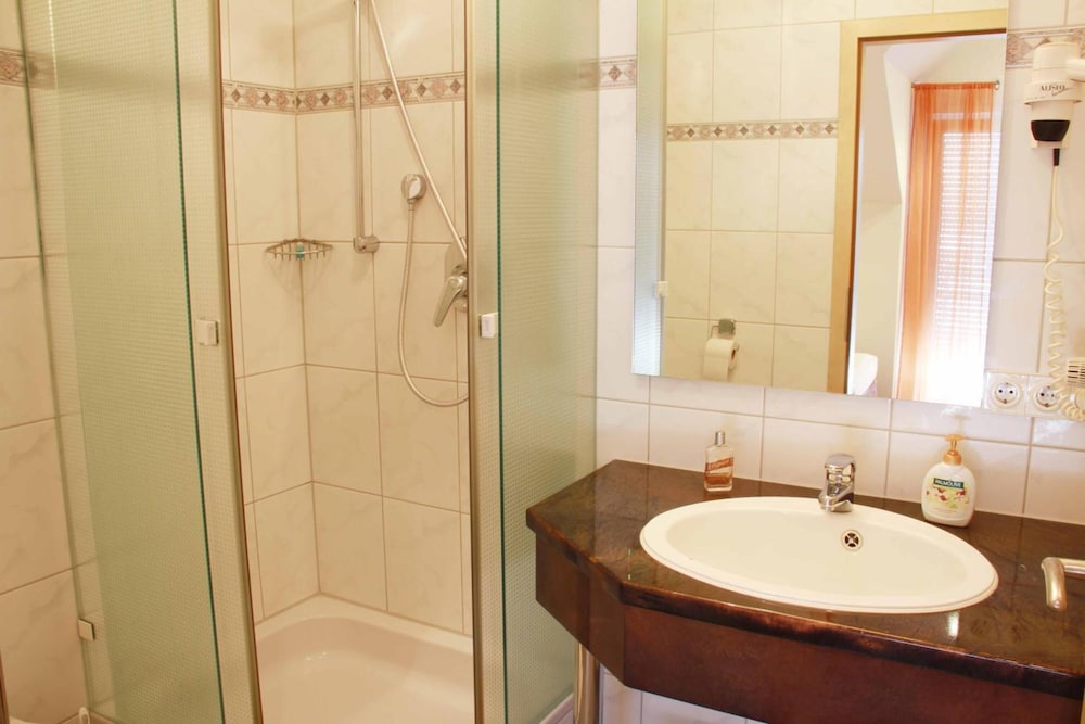 Hotel Gasthof Krone 24/26