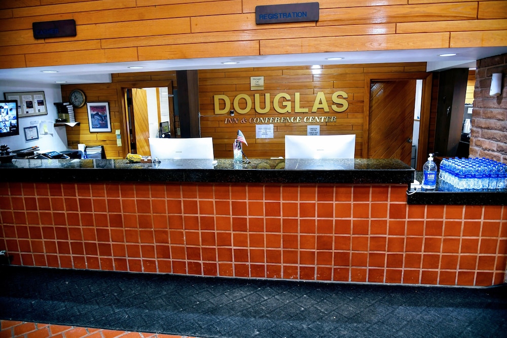 Douglas Inn Amp Conference Center 5/50