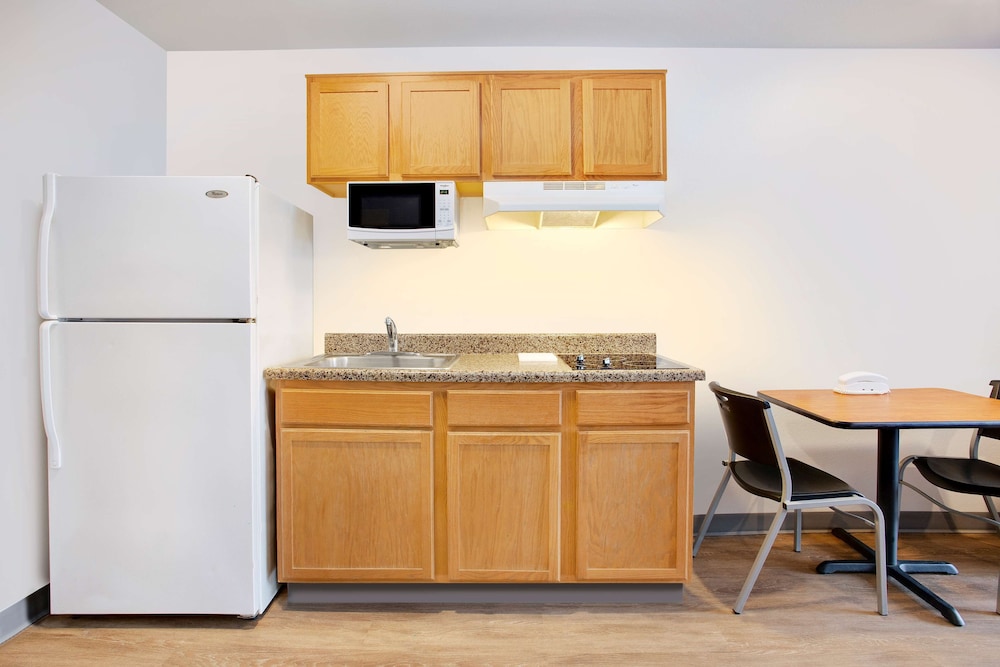 Woodspring Suites Orlando South 30/43