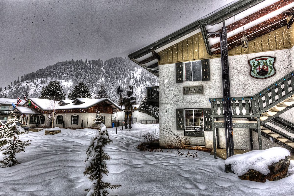 Der Ritterhof Inn 30/66
