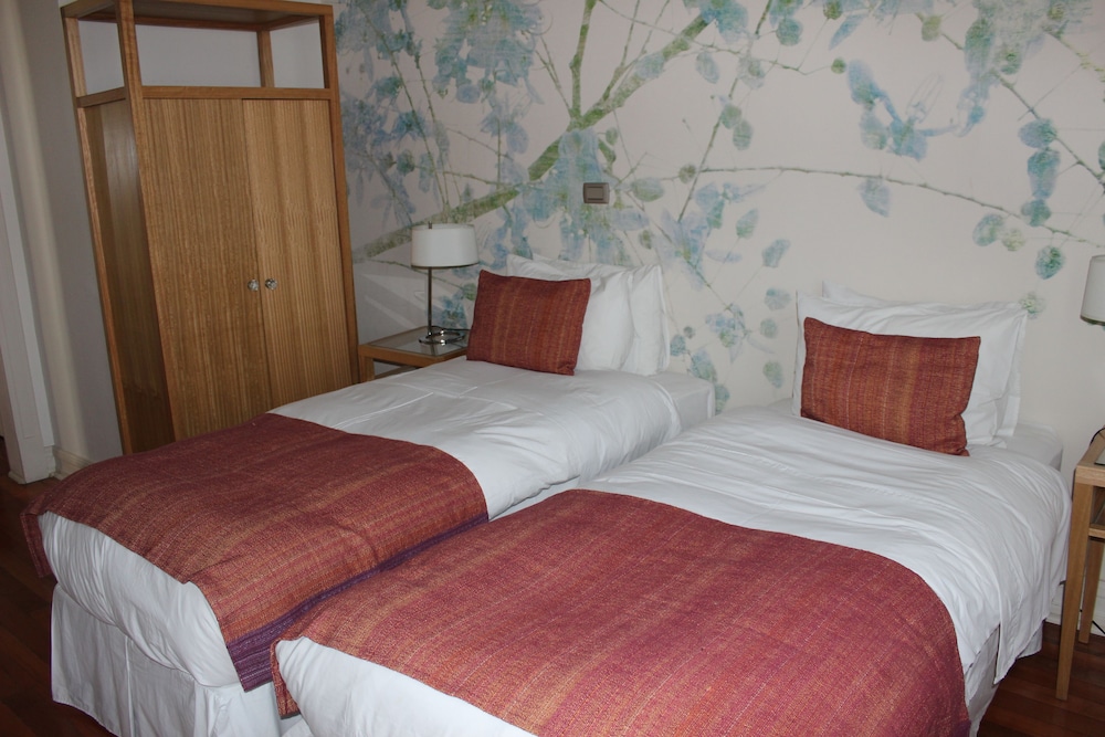 SUPERIOR, DOUBLE BED