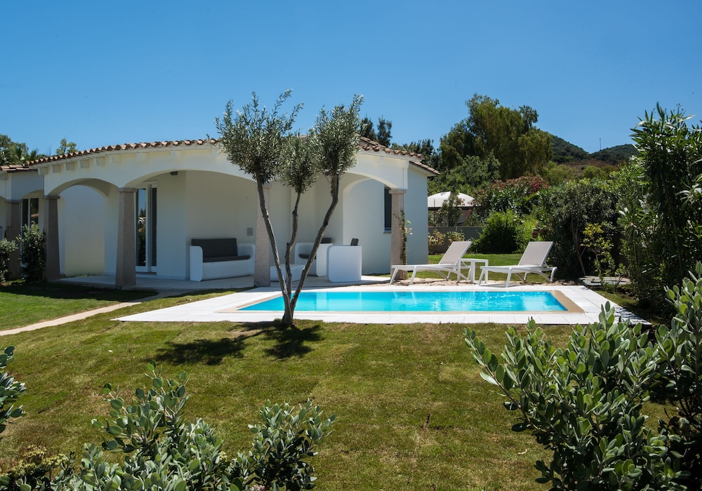 Limone Beach Resort 32/38
