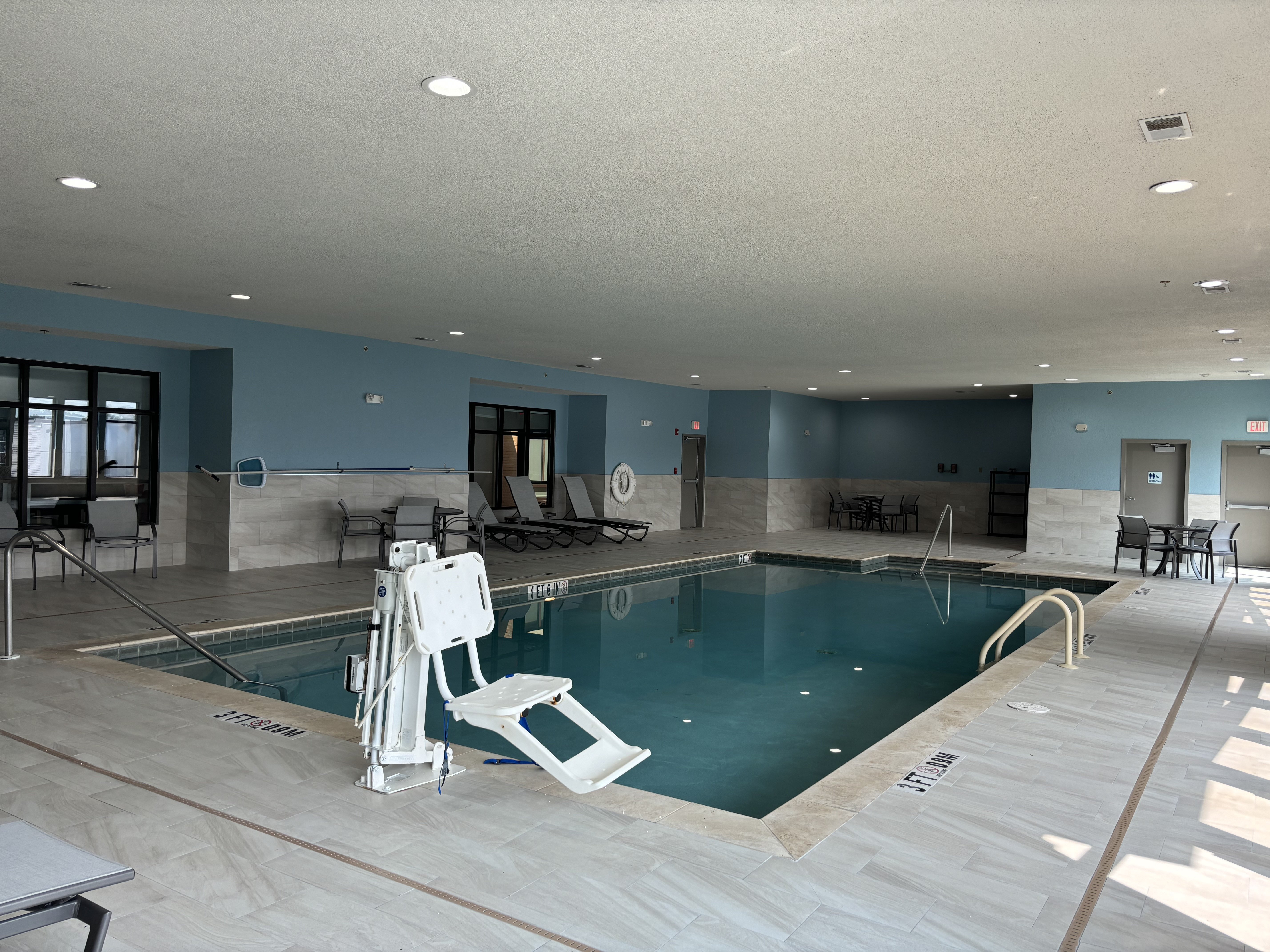 Holiday Inn Express Hotel And Suites Saint Robert Leonard Wood 28/50