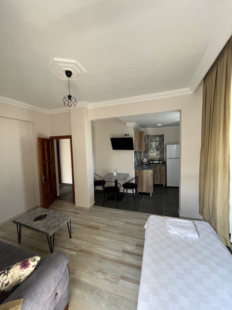 Sempati Apart Hotel 40/48