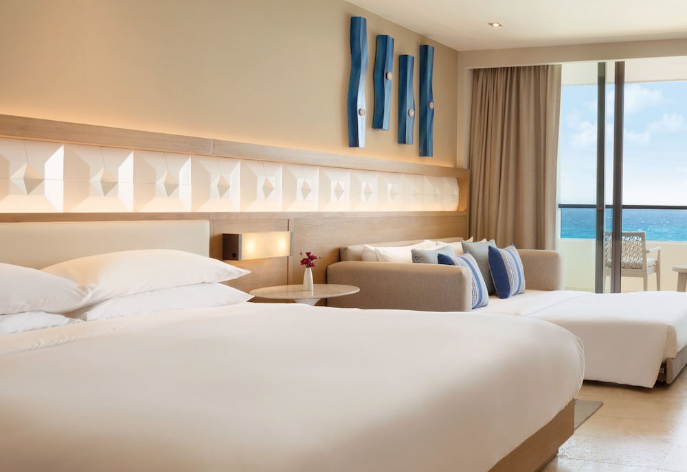 HYATT ZIVA CANCUN 17/75