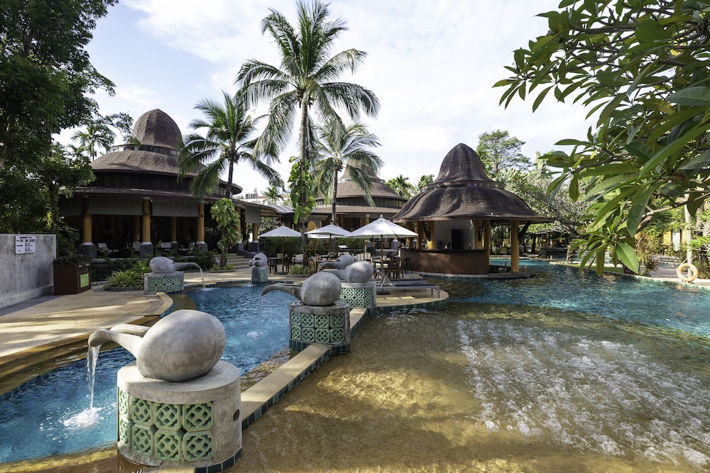 The Village Resort 30/37