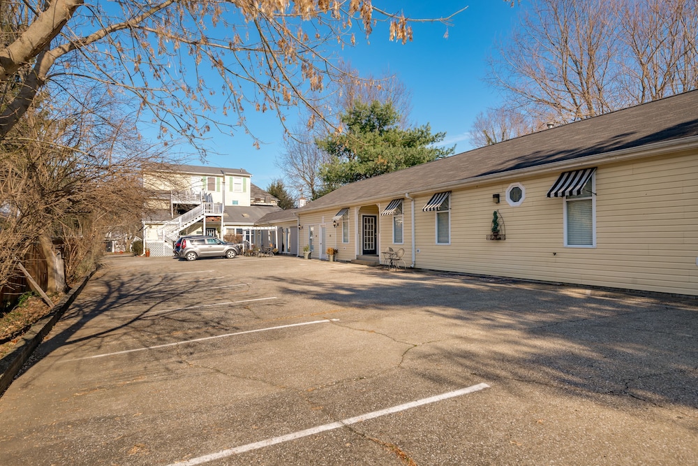 Montgomery Inn BnB 43/50